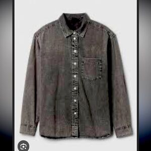 ISO Gap Factory “The Big Shirt”. Fall 2024, gray acid-wash button down